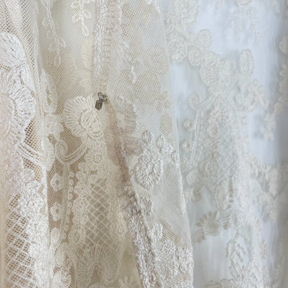 Anthony Original Cream Lace Top with Clasp - Size S - Picture 4 of 6
